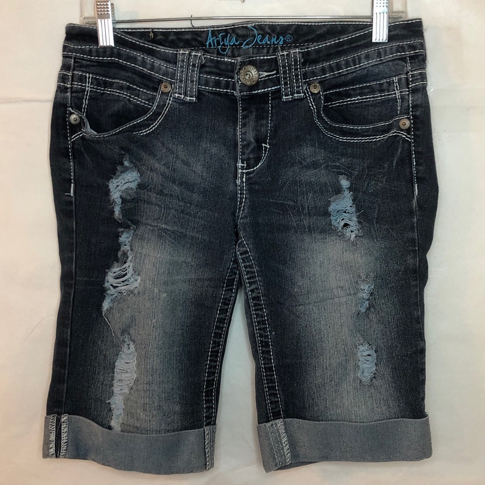 ARIYA Distressed Cuffed Bermuda Jean Shorts Sz 7/8